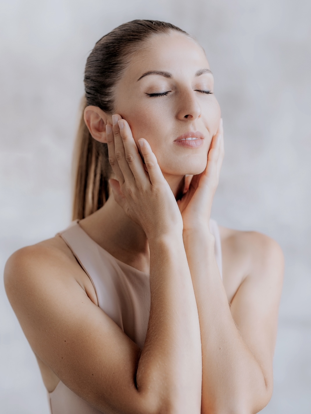 MASÁŽNÍ RITUÁL KOBIDO 60 MIN MASÁŽNÍ RITUÁL KOBIDO 60 MIN